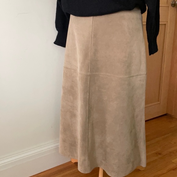 Vintage Sigrid Olsen Sage Green Suede Midi Skirt, Size 6 - Picture 2 of 16